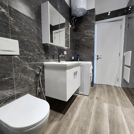 Penthouse With A View *